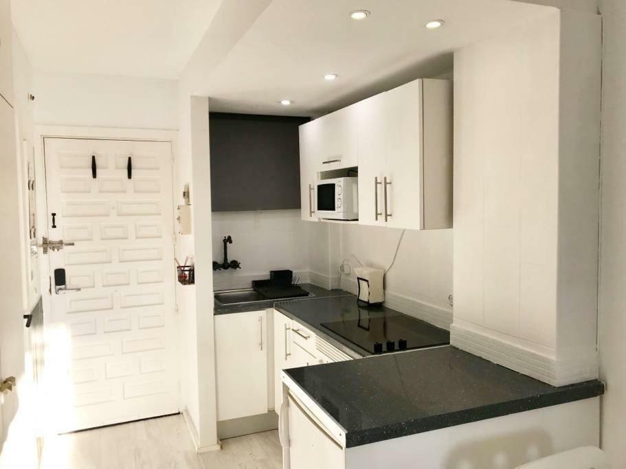 Minerva Sea View Apartment 베날마데나코스타 외부 사진